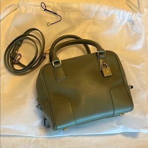 Loewe Amazona 19 in avocado green